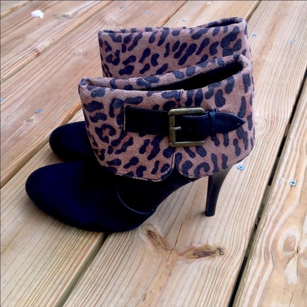 New Directions Charm Leopard print ankle Booties